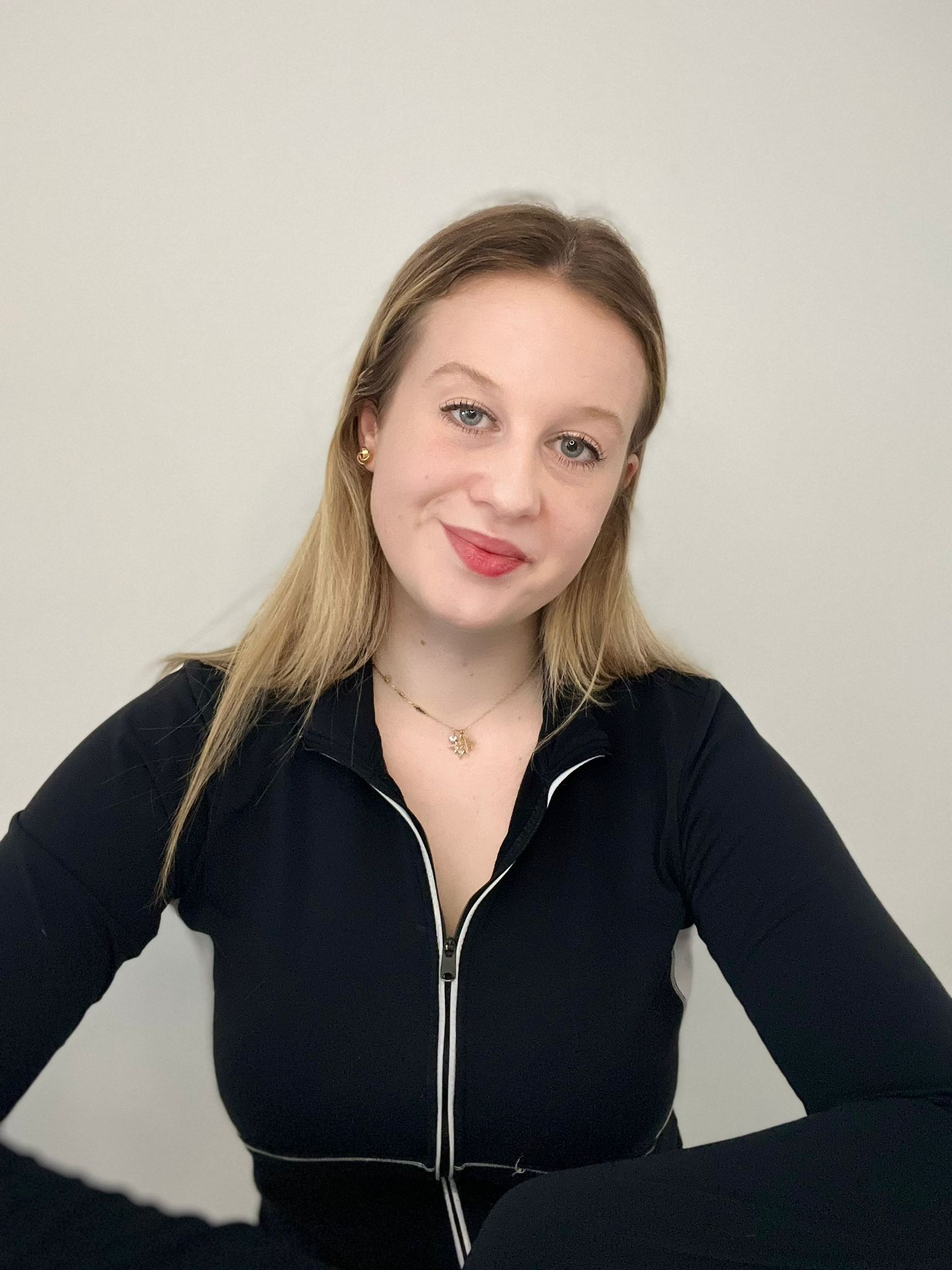 - Clara
